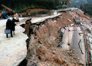Illustration for article titled Breathtaking and Horrifying Images of Nature's Destructive Power